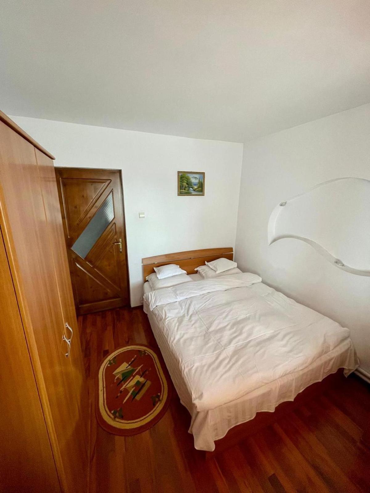 Casa De Vacanta Trei Brazi Рынка Экстерьер фото