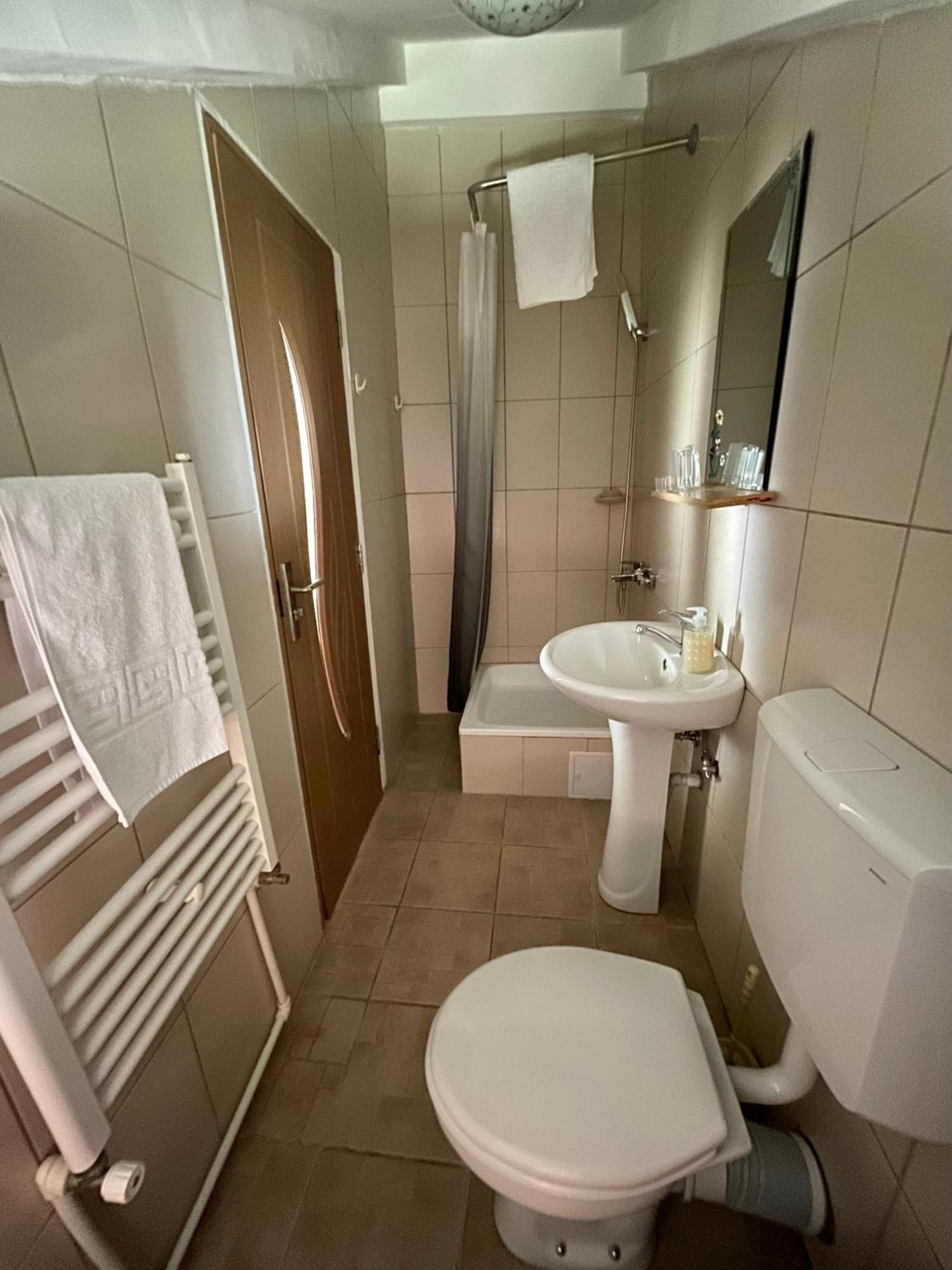 Casa De Vacanta Trei Brazi Рынка Экстерьер фото